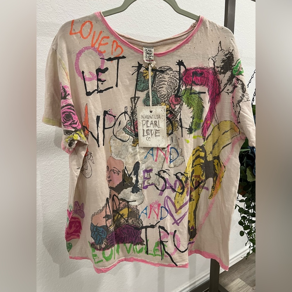 Magnolia Pearl extra forever tee OS (item A8)